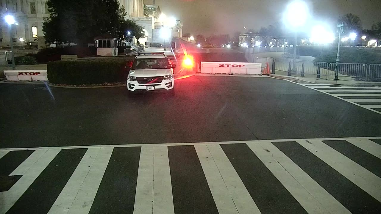 0687USCG00K25SouthBarricadePlaza_2021-01-05_06h00min00s130ms.mp4