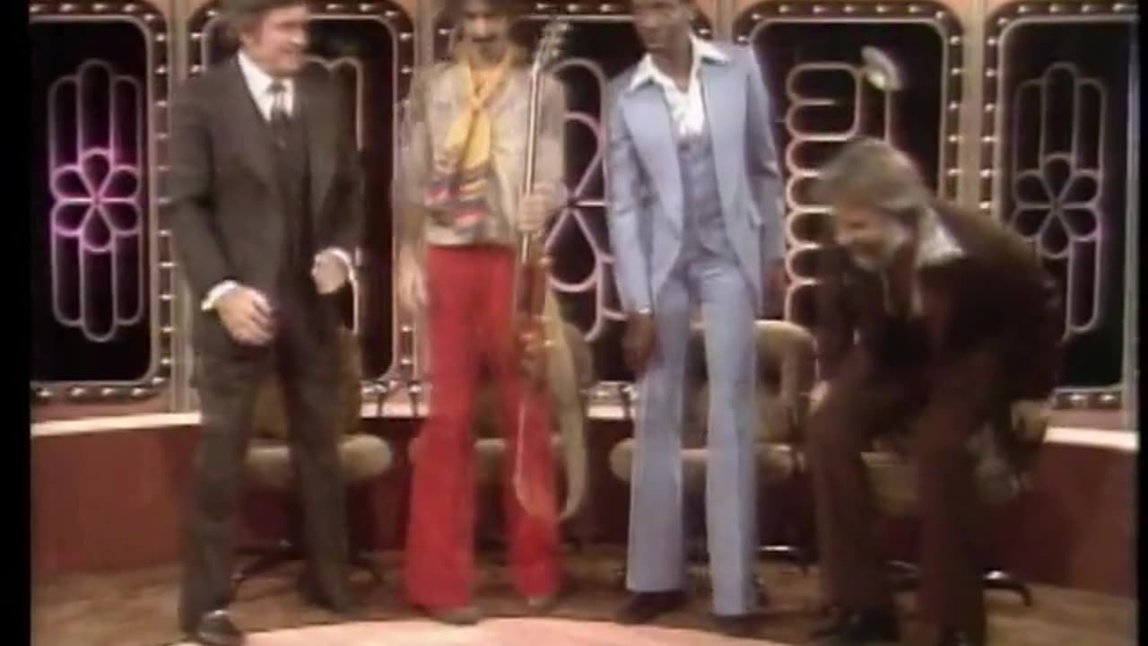 Frank Zappa - On Mike Douglas Show (1976)