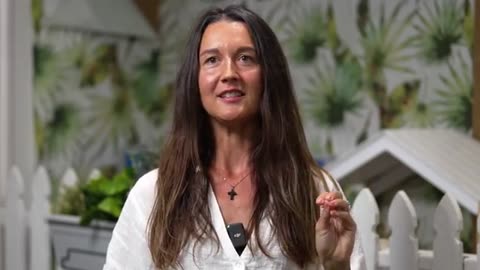 Jesus Delivered Me From The New Age 😮 Mara's Testimony