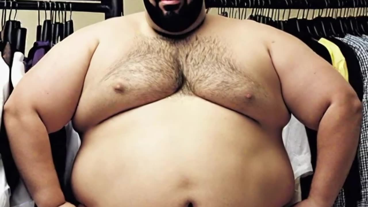 DRAKE TAKES A BREAK FROM MUSIC TO DEAL WITH A STOMACH ISSUE