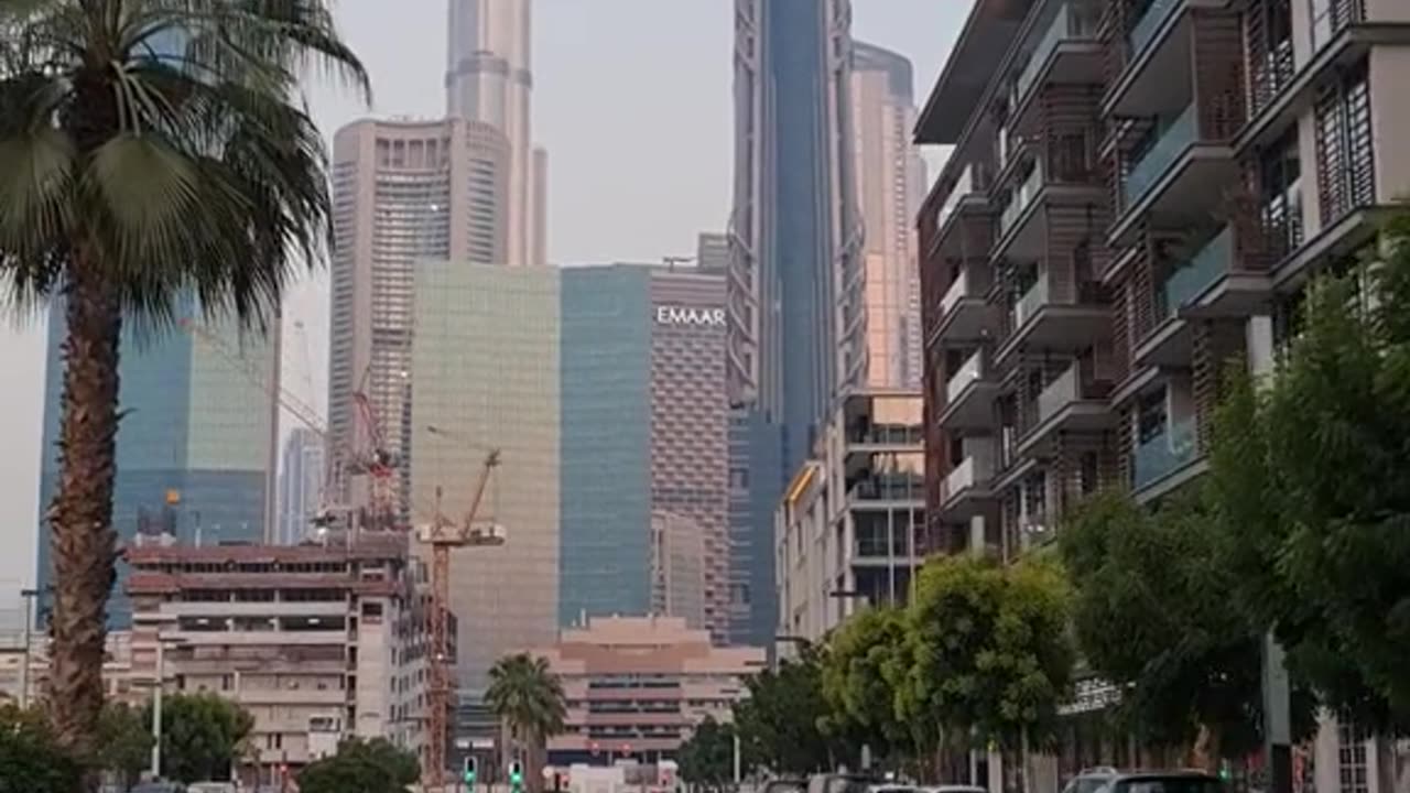 Tallest building of the world in Clouds