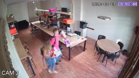 10 WEIRD THINGS CAUGHT ON SECURITY CAMERAS & CCTV