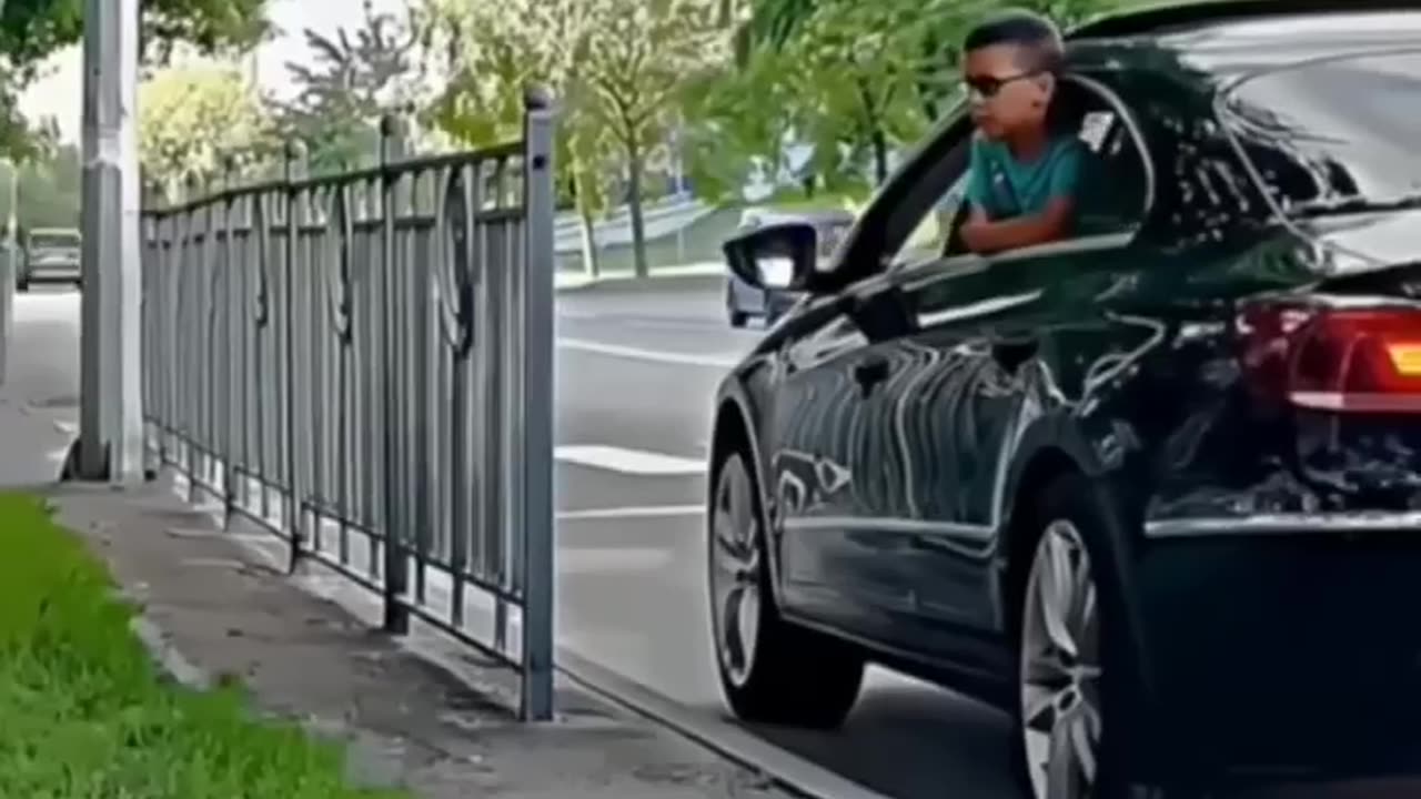 Rich boy gave car to poor kid