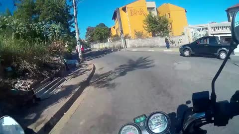 Motorcycle Closed in Brazil, madness !!!! Pt2