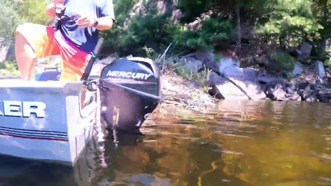 Curious fisherman drops camera how let's watch.🙀.