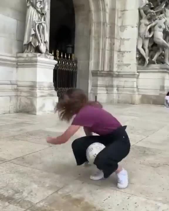 This girl does more with the ball than a football player