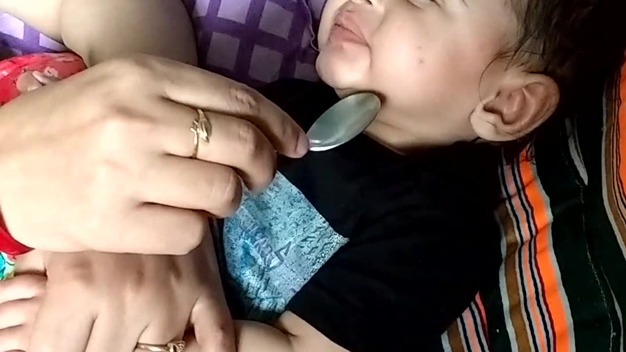 nitya eating