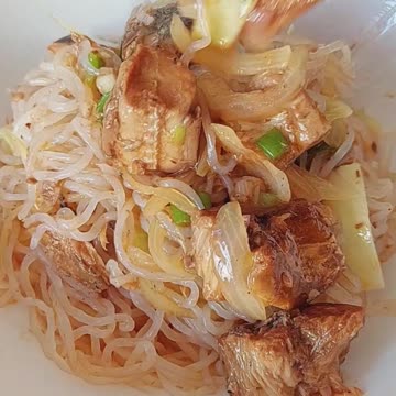 Easy Satisfying Rice noodles 🍜 with Sardines #Sardines #noodles #food #howto #cooking #homemade