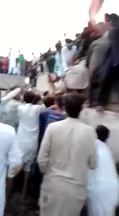 Afghanistan citizens fight each other for a change at freedom