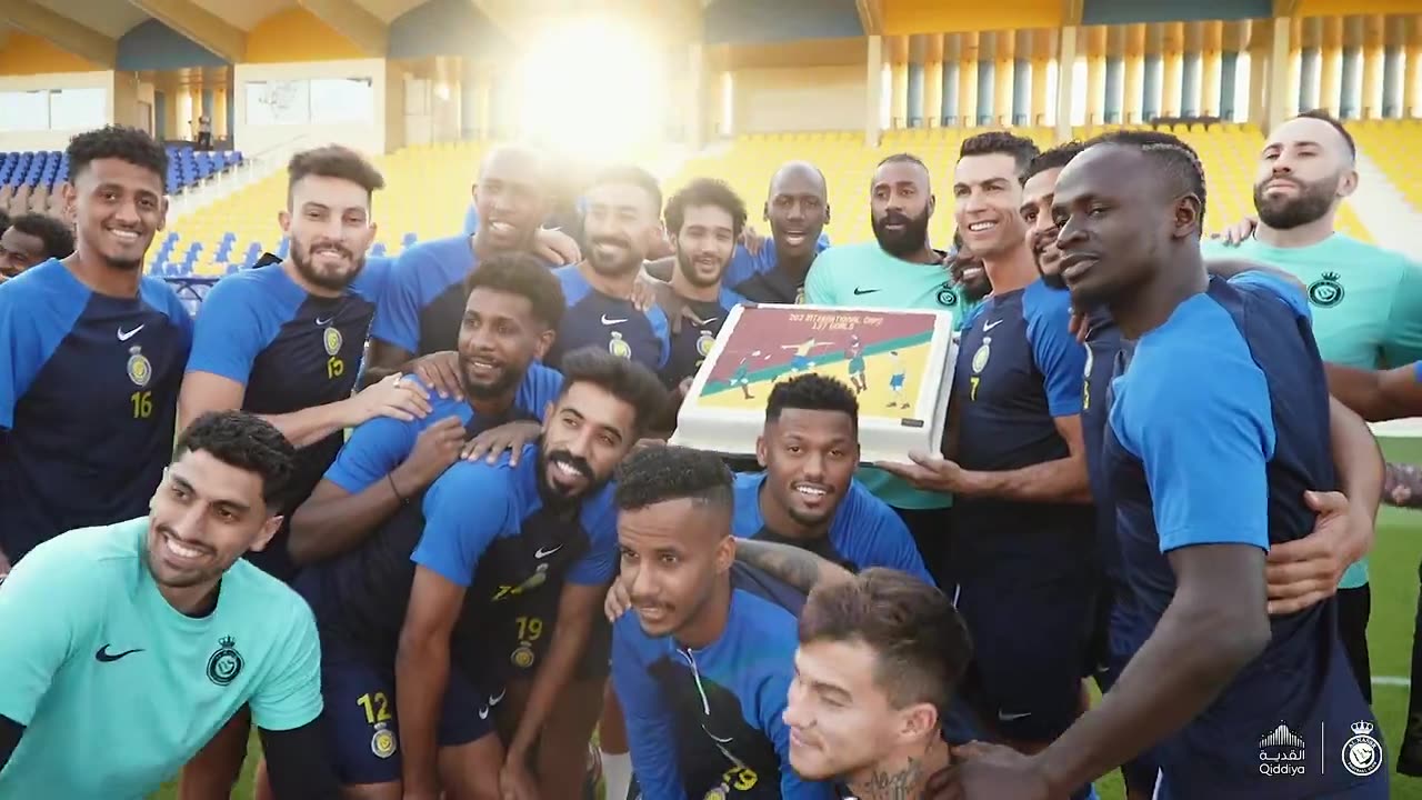 Al Nassr fêtes la première anniversaire de C. Ronaldo avec le club