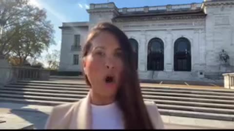 . "Mensagem à comunidade jurídica internacional gravada no prédio da Organização dos Estados Americanos (OEA), em Washington."