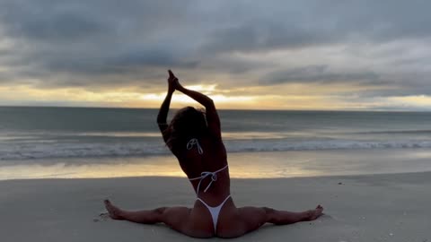 Inner Strength Yoga - Sunset Stretch