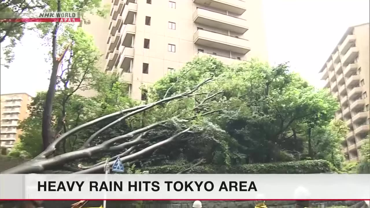 Heavy rain hits Tokyo area as typhoon Ampil nearsーNHK WORLD-JAPAN NEWS