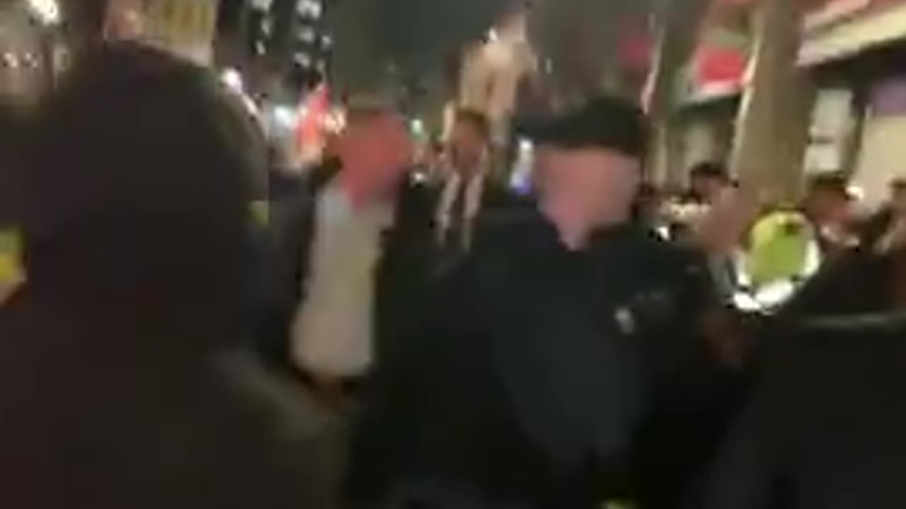 Justin Trudeau gets swarmed by furious mob in Hamilton, Ontario.