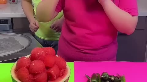 Ice cream challenge! Red food vs Green food