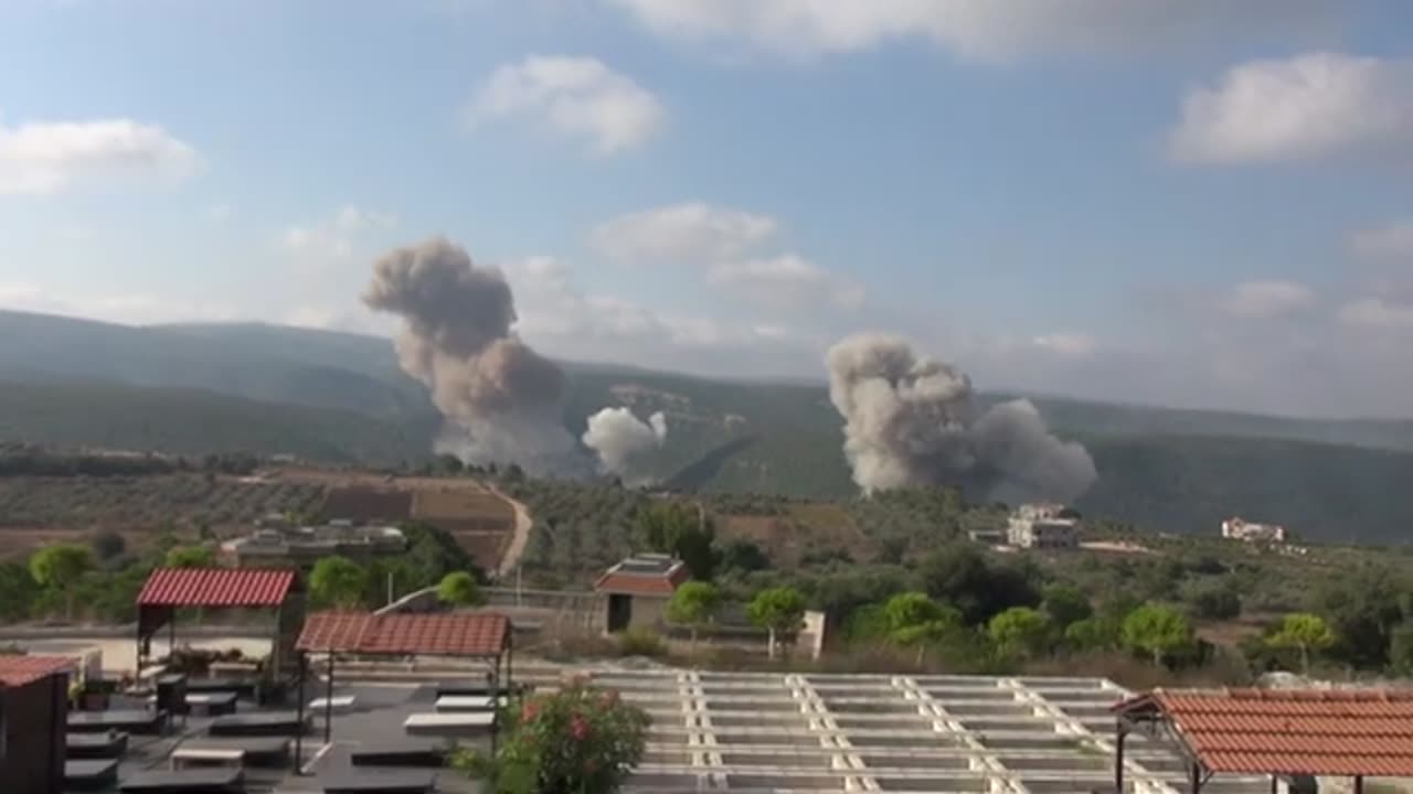 Smoke billows over south Lebanese village after Israeli airstrike _ AFP