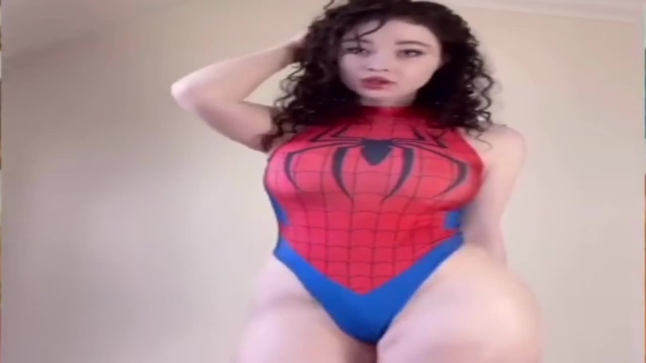 Big bank tiktok challenge 🔥🔥❤️🔥ClipchampGirls #twerkmusic #gym #fit #workout