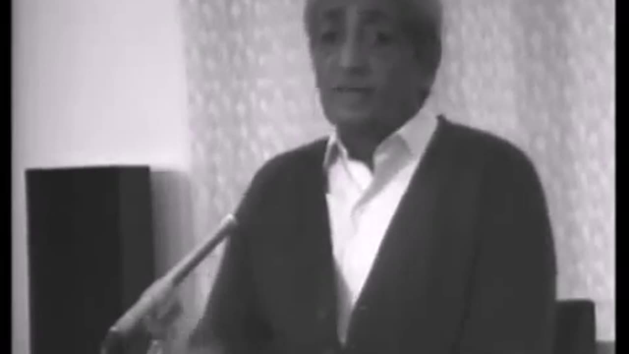 Consegue enfrentar o fato de que você não é absolutamente nada? - 1978