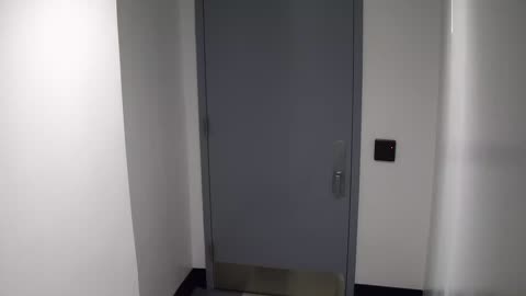 6171RHOBG2G202BStairwaySide_2021-01-06_04h20min01s030ms.mp4