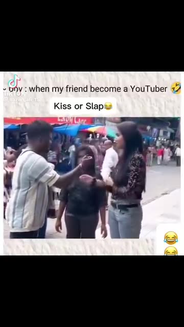 Funny moments with my friends in public 🤣