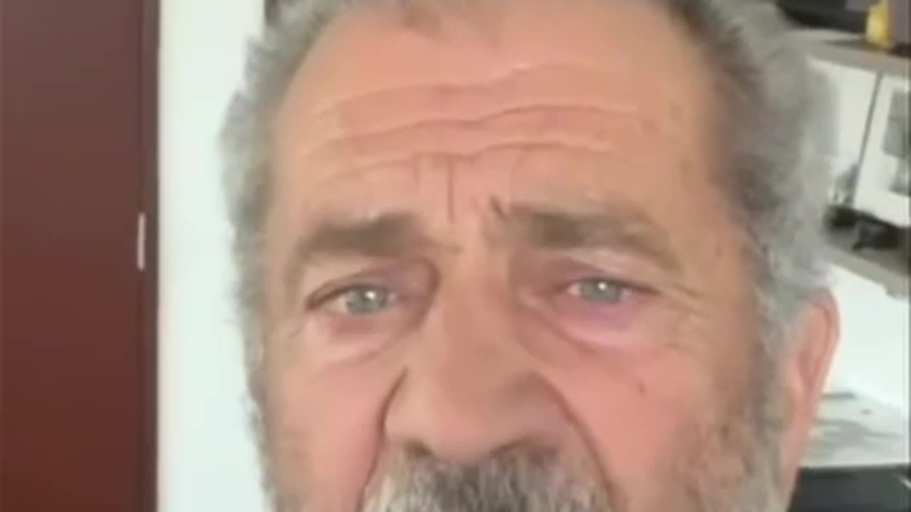 Mel Gibson draws attention to the Armenian ethnic cleansing crisis