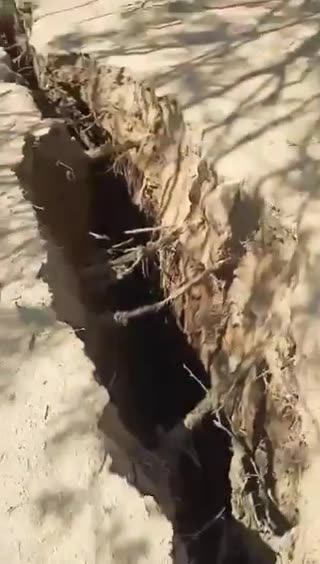 Ejido J. Cruz Gálvez, along the coast of Hermosillo in Mexico, large cracks, several meters deep