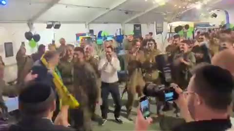 Pompeo dances with Israeli Soldiers while they continue to slaughter Palestinians!