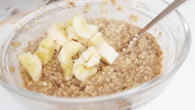 Banana Oatmeal Muffin Recipe | Healthy Breakfast Muffins