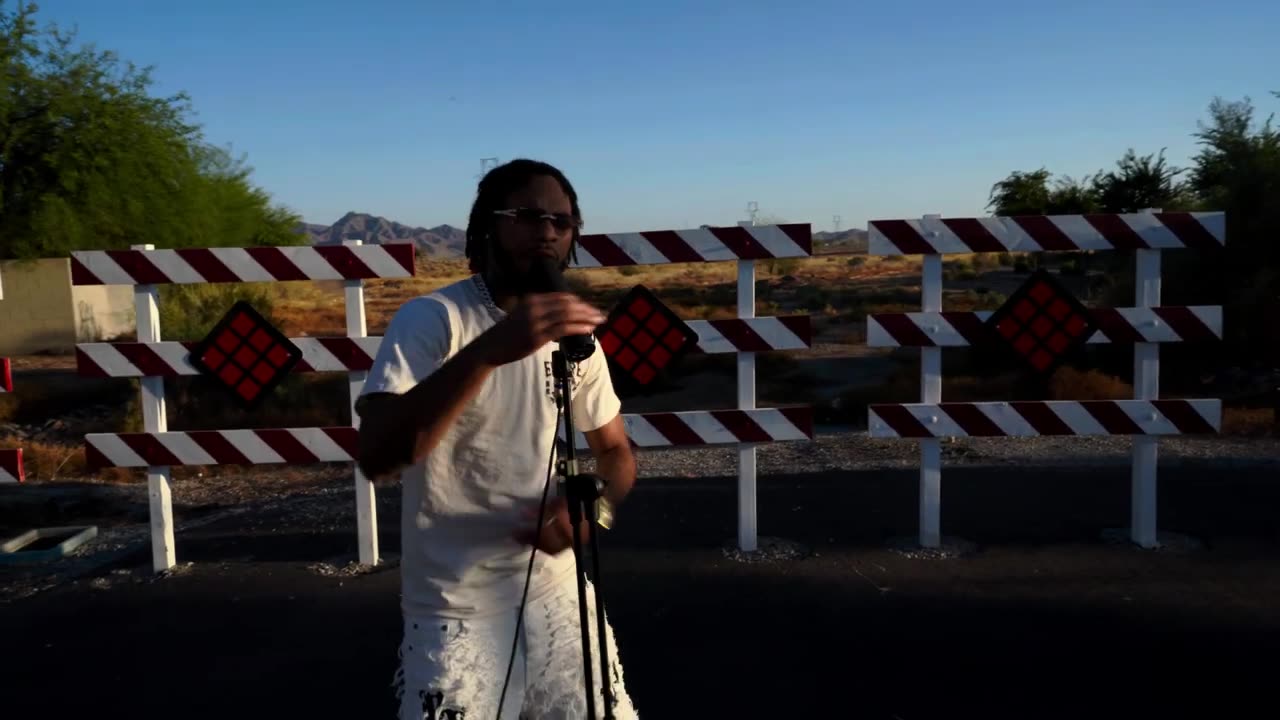 Humbleh%d (HUMBLE HOOD)- Smoke (Official Video)
