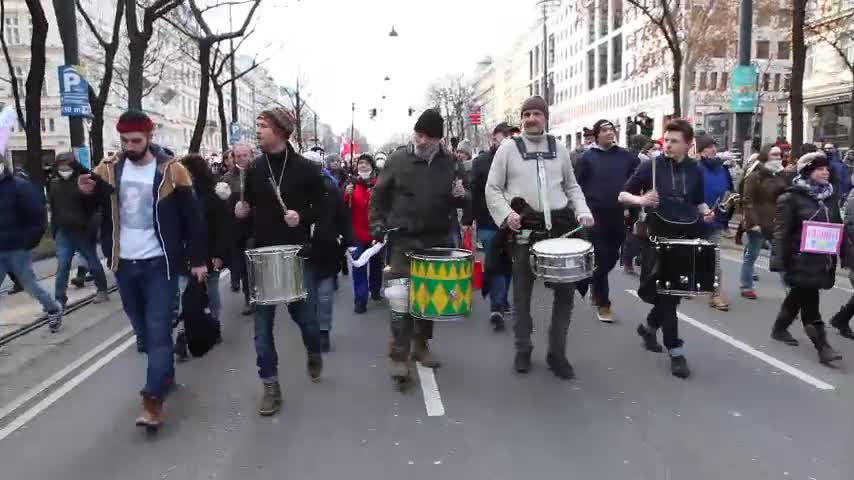 Bohrn - Mena Desorientierunbg Manipulation