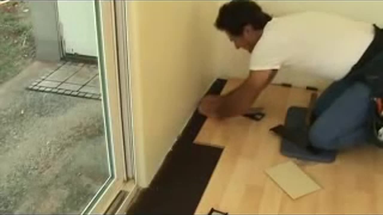 How to Install Laminate Floor Even Monkeys Could Do It!