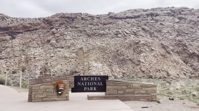 Arches National Park is Empty 4/9/22 video #1/18