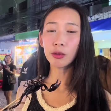 Would eat fried SCORPION?? 😱😱| Thailand food
