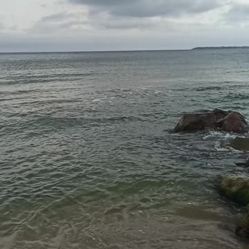 Sea on the cloudy day