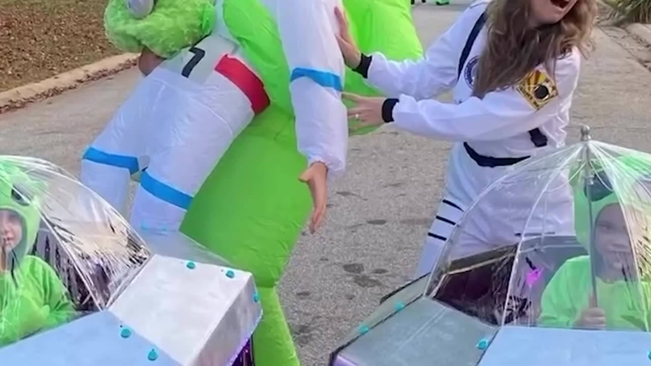 Home-made UFO costumes 🛸