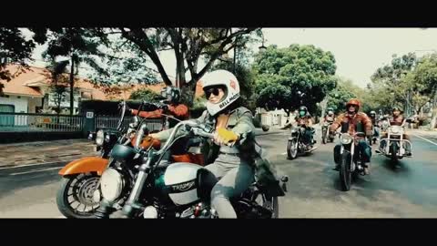 Wika Salim with Motors Club