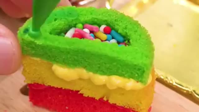 Satisfying Miniature Rainbow Cake Decorating (2022)