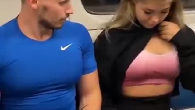 Viral video funny in train😂😂😂