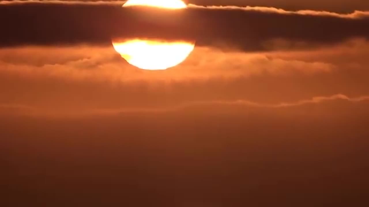 Local sun debunkers destroyed! Clouds behind the sun! Sun and moon not doing circles Flat Earth