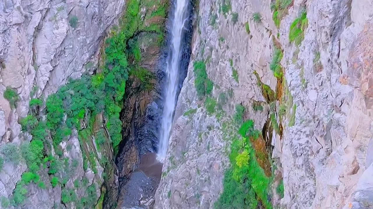 Most beautiful waterfall in the world 🌎