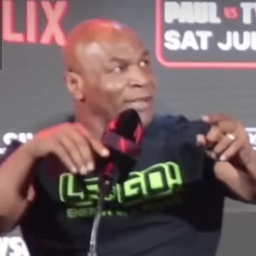 Mike tyson said this to jake paul and got booed! 😂 #miketyson #jakepaul #Netflix #gossip #funny