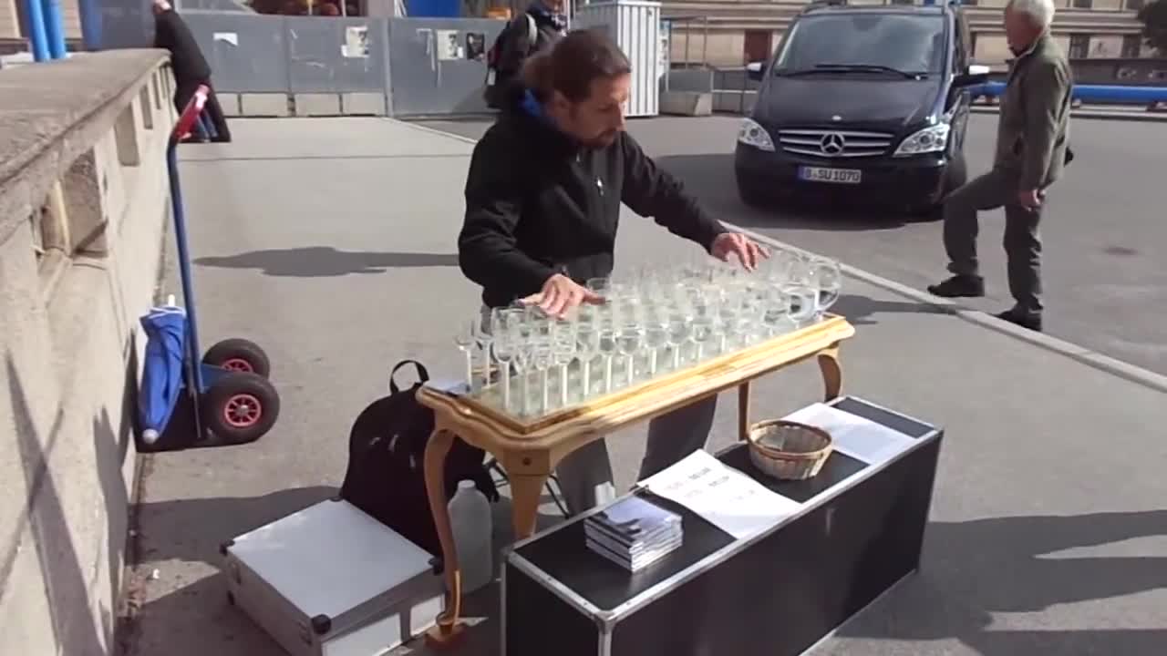 This man made real art out of playing with glasses