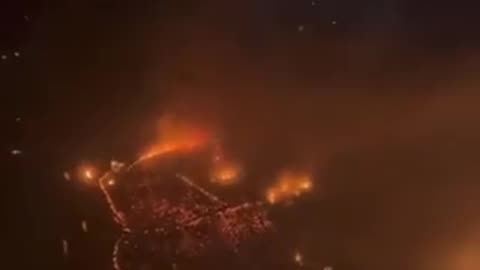 Hawaii Fires - something is strange