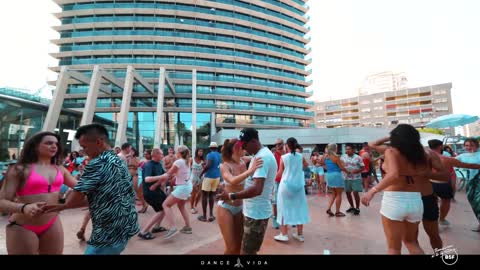 Pool Party Bachata sensual