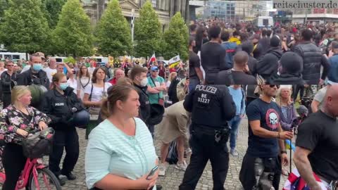 Missbraucht Berlins rot-rot-grüner Senat die Polizei?