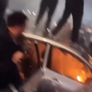 Christmas party in Oakland, California. Is diversity our strength❓