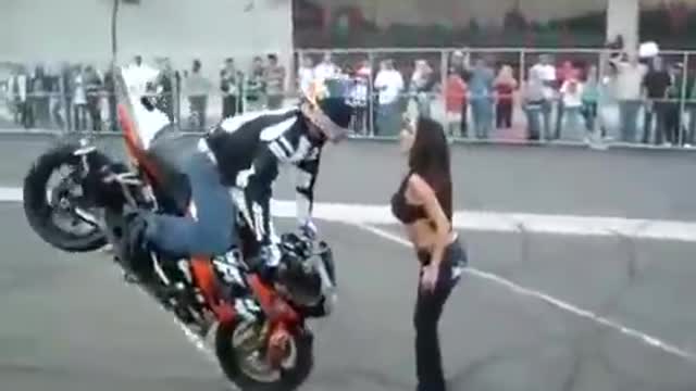 Esta acrobacia termina mal