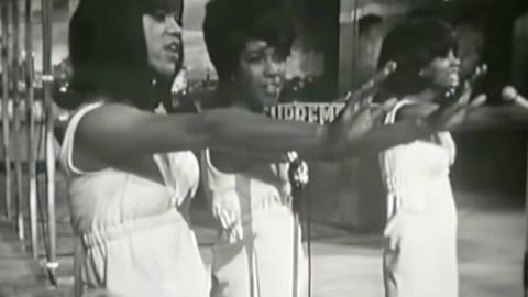 Stop In The Name Of Love - The Supremes {Stereo}.