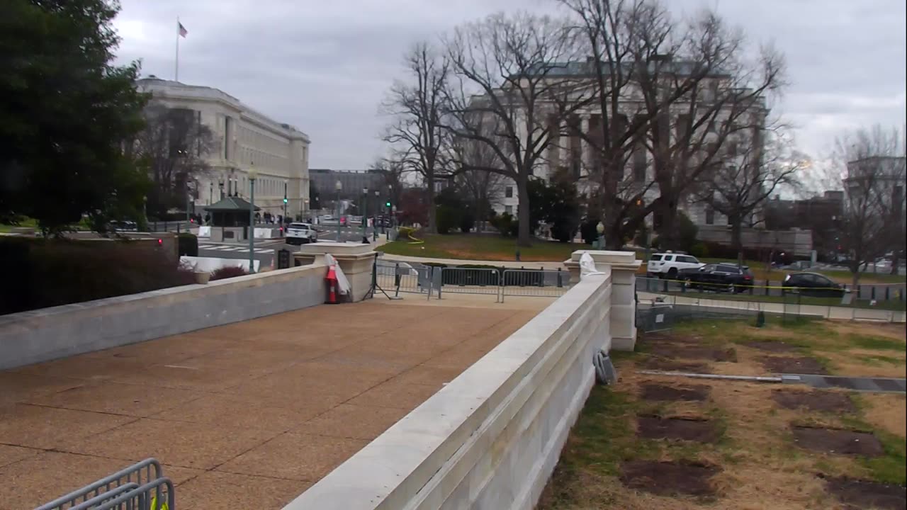 Camera0915USCG00UpperTerraceSE_2021-01-06_Starting_at_12h20min01s877ms.mp4