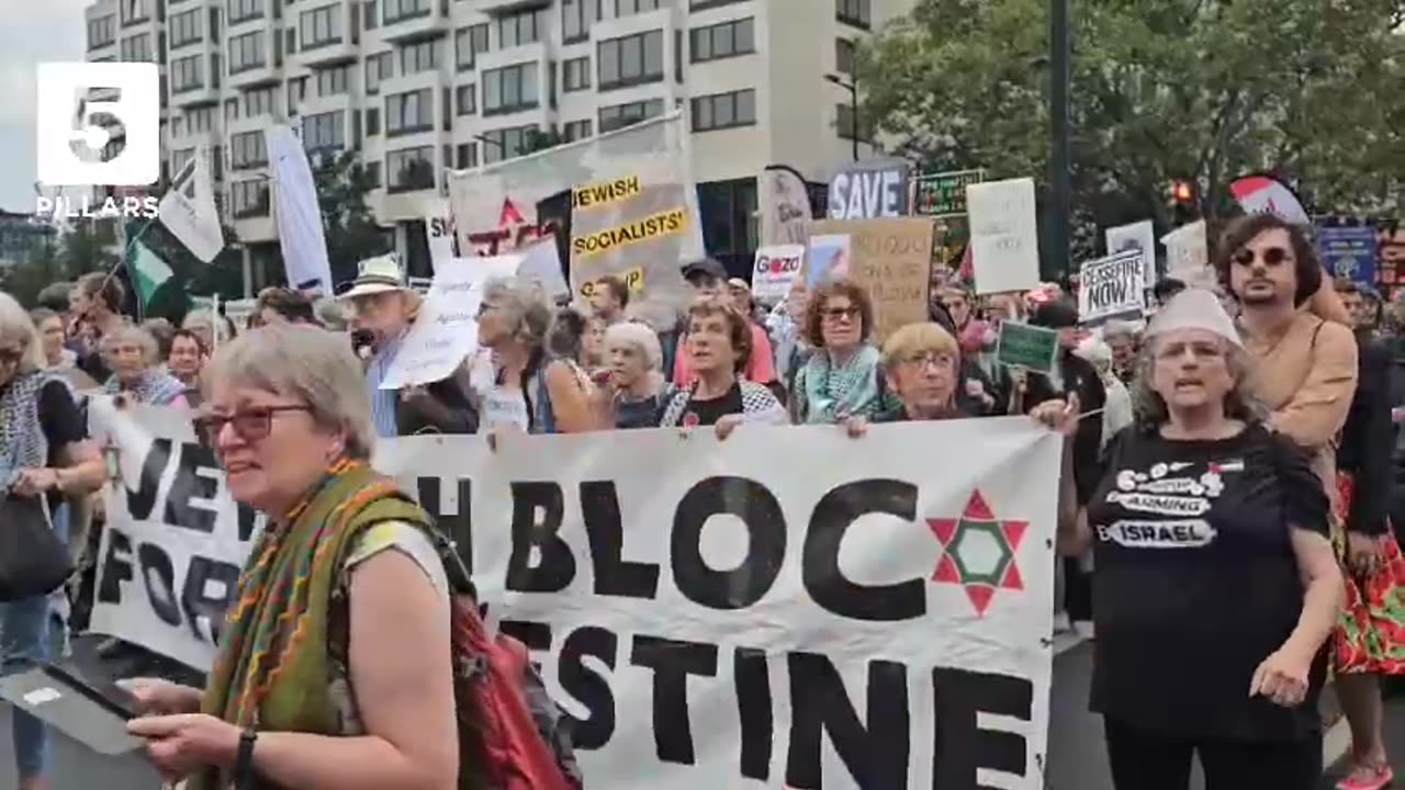 Brits protest at the Israeli embassy to end to UK arms sales and the genocide in Gaza